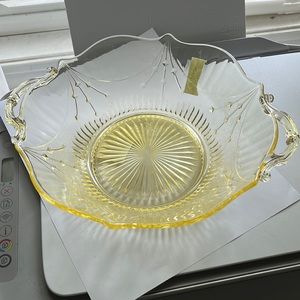 Vintage Lancaster Darts Yellow Depression Glass Handled 9” Serving Bowl